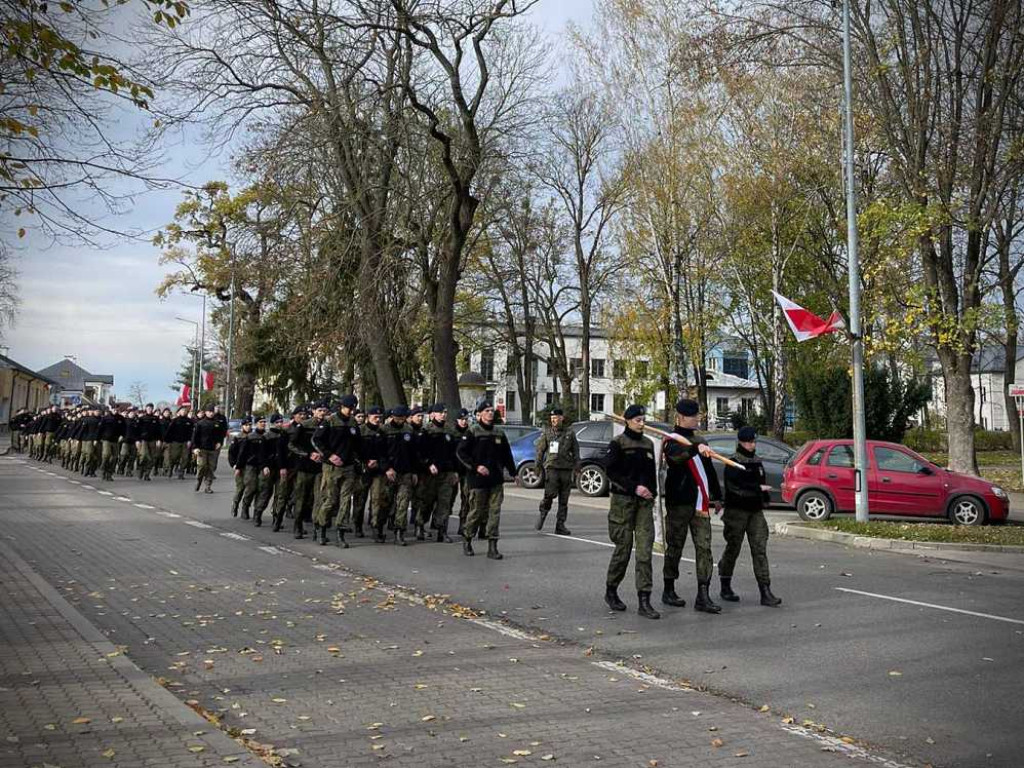 Marsz Niepodległości w Hrubieszowie [ZDJĘCIA, WIDEO]