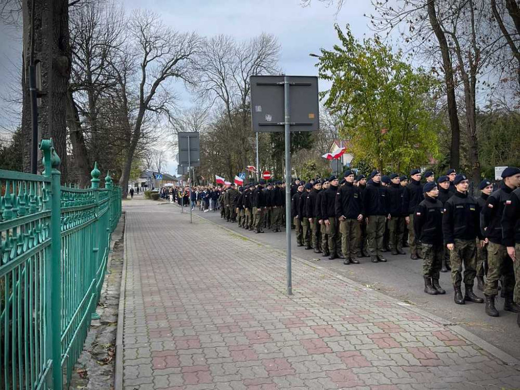 Marsz Niepodległości w Hrubieszowie [ZDJĘCIA, WIDEO]