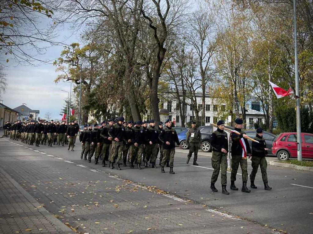 Marsz Niepodległości w Hrubieszowie [ZDJĘCIA, WIDEO]