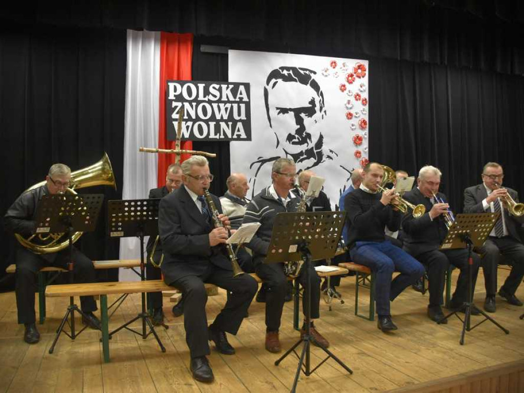 Obchody Święta Niepodległości w Uchaniach [ZDJĘCIA]