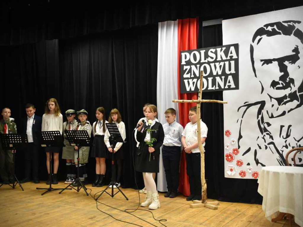 Obchody Święta Niepodległości w Uchaniach [ZDJĘCIA]