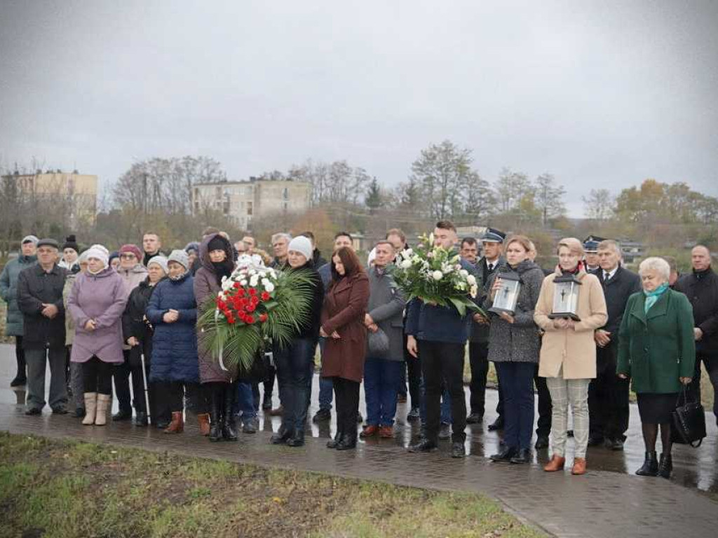 Pamiętają! Rok od wybuchu rakiety w Przewodowie [ZDJĘCIA]