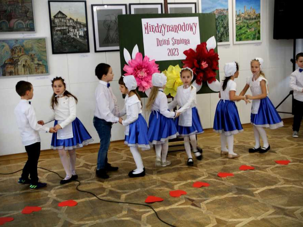 Hrubieszów: Przedszkolaki i seniorzy [ZDJĘCIA]