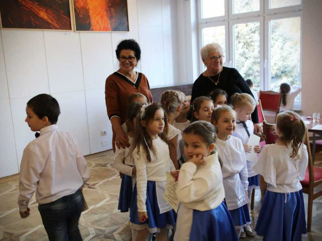 Hrubieszów: Przedszkolaki i seniorzy [ZDJĘCIA]