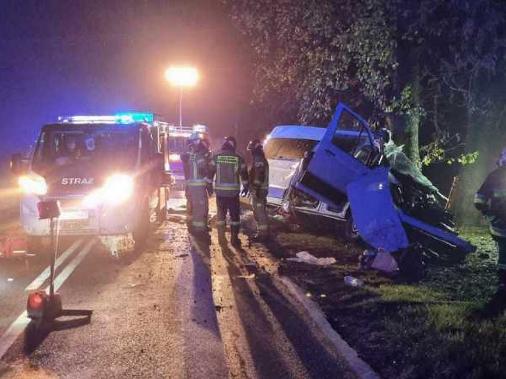 Tragiczny wypadek w Wereszynie. Zginęły trzy osoby, w tym dziecko [ZDJĘCIA]