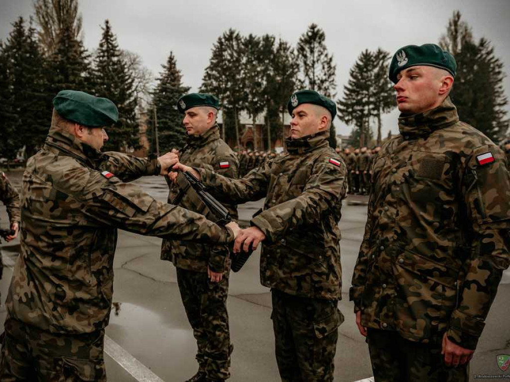 Nowi żołnierze w hrubieszowskim pułku [ZDJĘCIA]