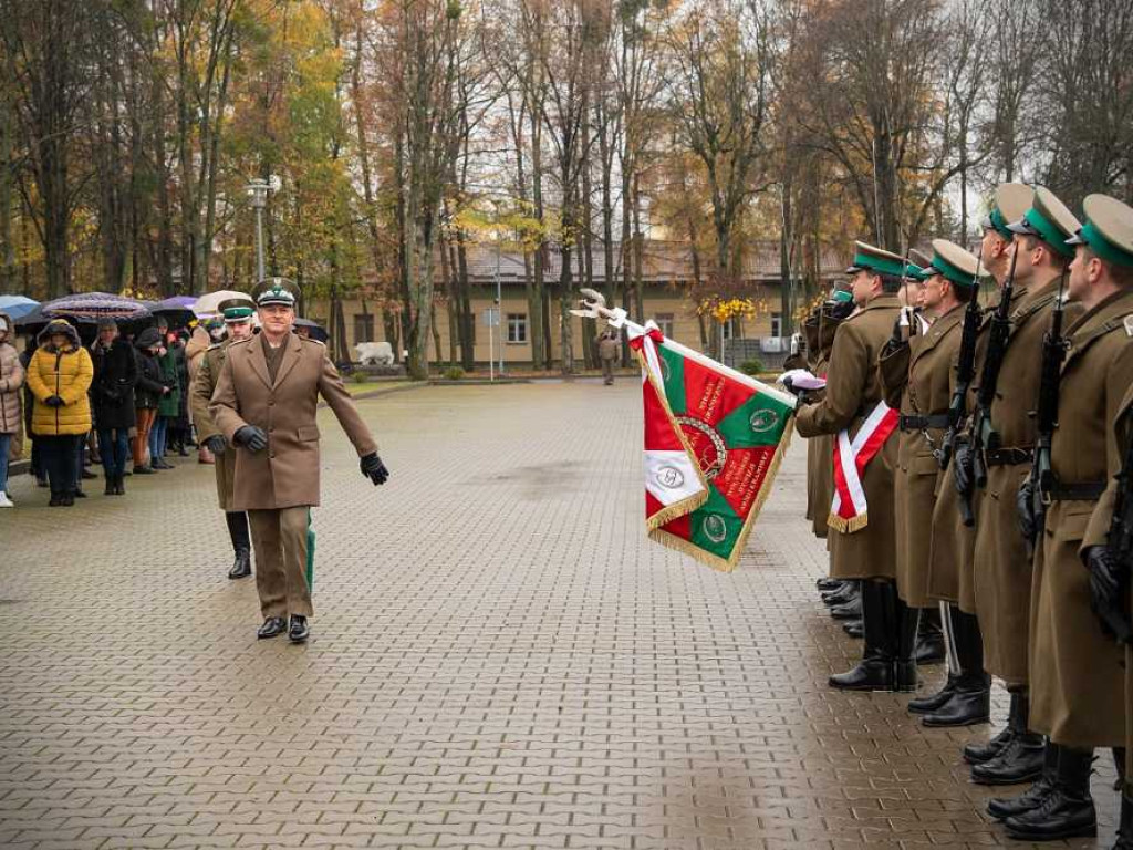 Awanse i odznaczenia w Nadbużańskim Oddziale SG. Zaśpiewał zespół 