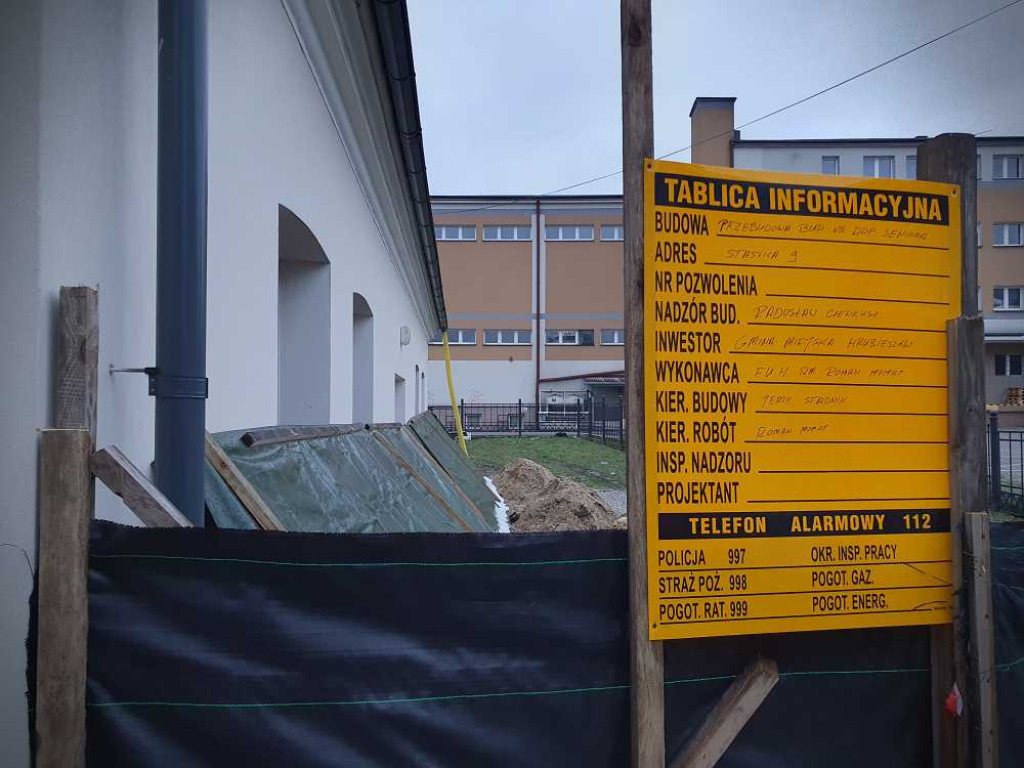 Hrubieszów: Przebudowa dworku przy ul. Staszica [ZDJĘCIA]