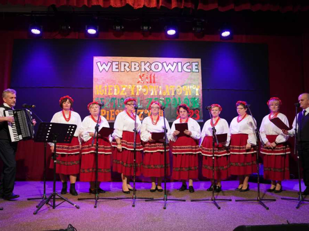Za nami XIII Międzypowiatowy Festiwal Zespołów Śpiewaczych [ZDJĘCIA]