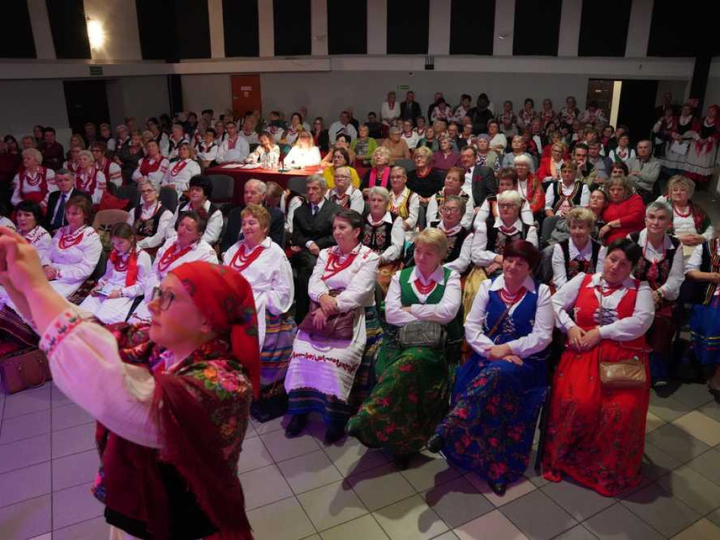 Za nami XIII Międzypowiatowy Festiwal Zespołów Śpiewaczych [ZDJĘCIA]