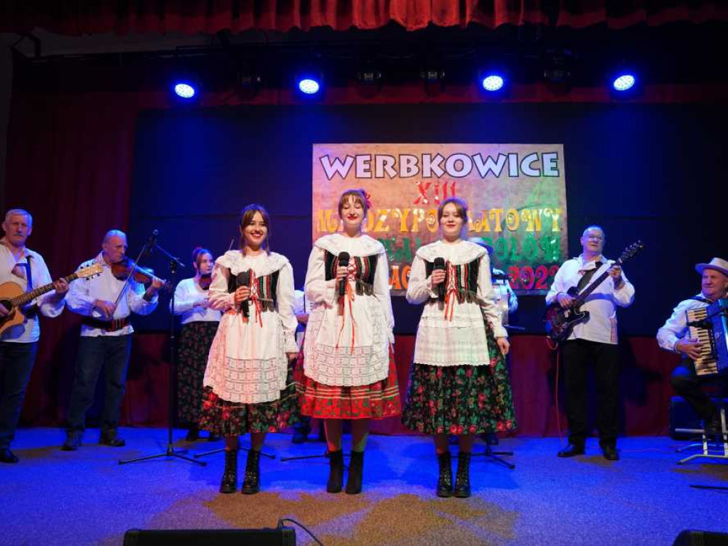Za nami XIII Międzypowiatowy Festiwal Zespołów Śpiewaczych [ZDJĘCIA]