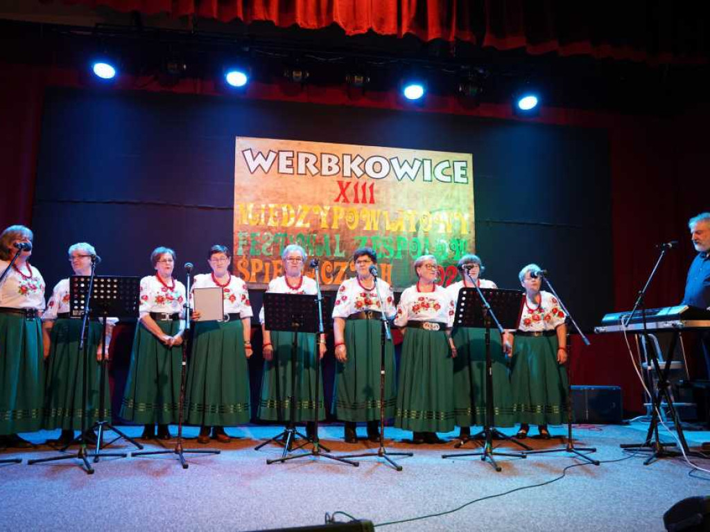Za nami XIII Międzypowiatowy Festiwal Zespołów Śpiewaczych [ZDJĘCIA]
