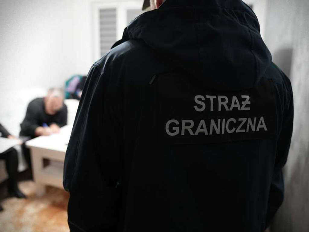 Rozbito zorganizowaną grupę przemytników ludzi [ZDJĘCIA, WIDEO]
