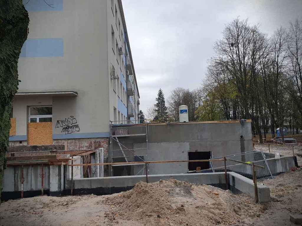 Hrubieszów: Trwa rozbudowa izby przyjęć [ZDJĘCIA]