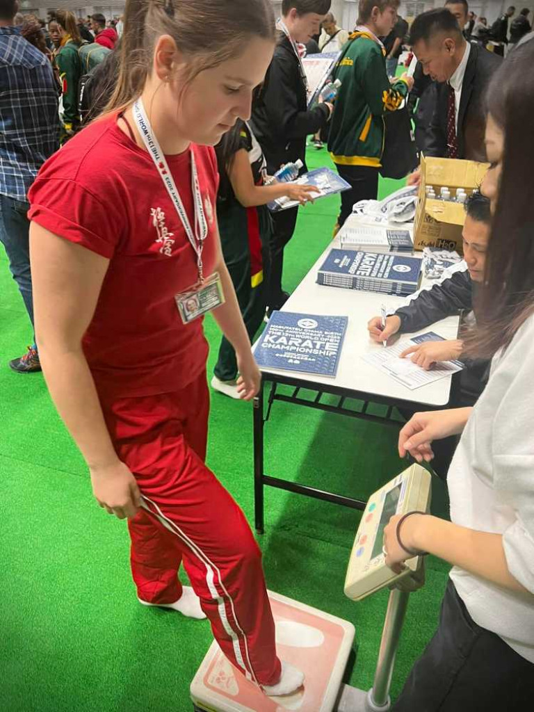Matylda Bień po Mistrzostwach Świata w Karate Kyukushin [ZDJĘCIA]