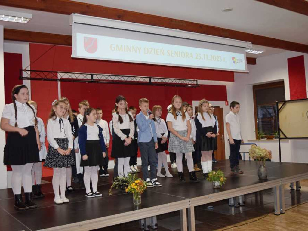 Seniorzy świętowali! [ZDJĘCIA]