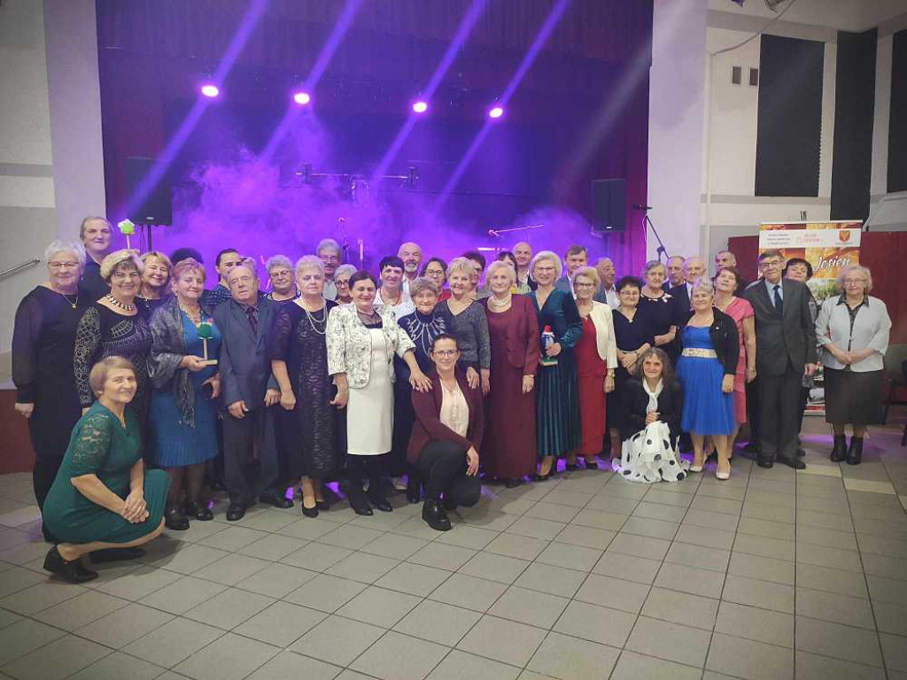 Jesienny Bal Seniora [ZDJĘCIA]