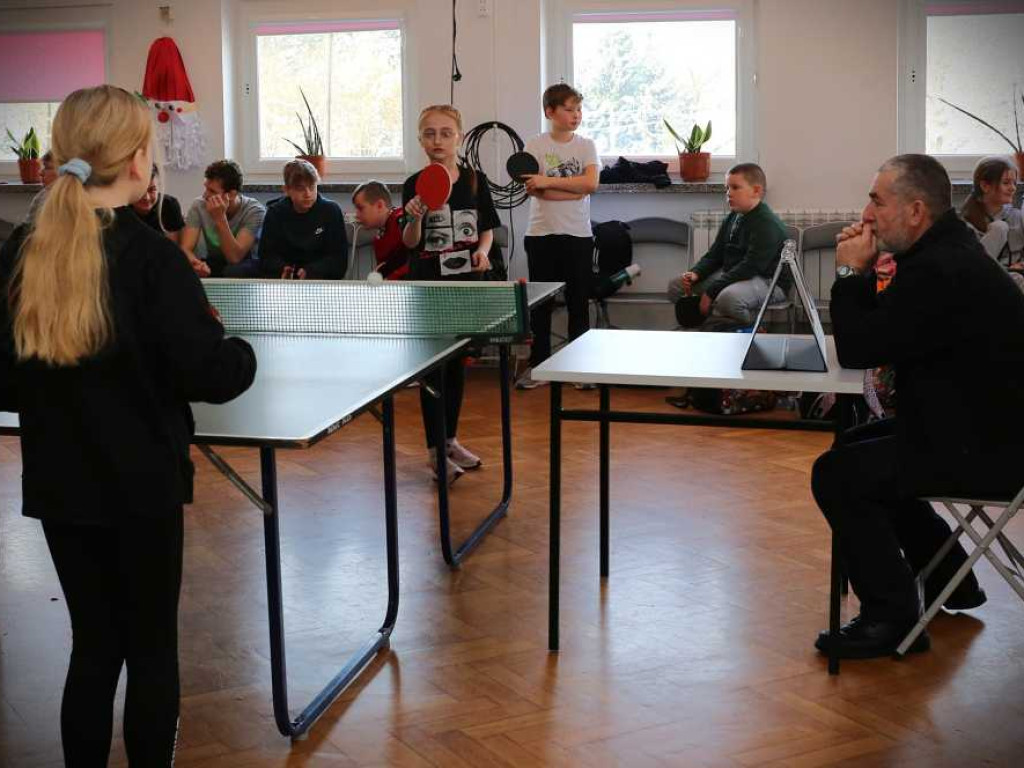 Mikołajkowy turniej tenisa stołowego [ZDJĘCIA]