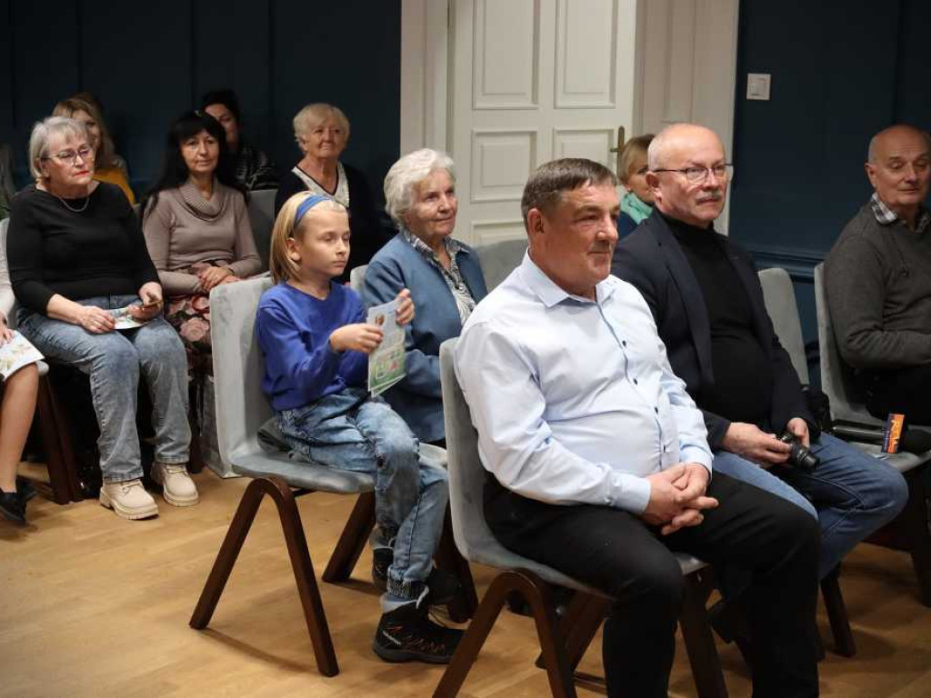 Hrubieszów: Spotkanie autorskie z Małgorzatą Skowron. 20-lecie pracy twórczej poetki [ZDJĘCIA]