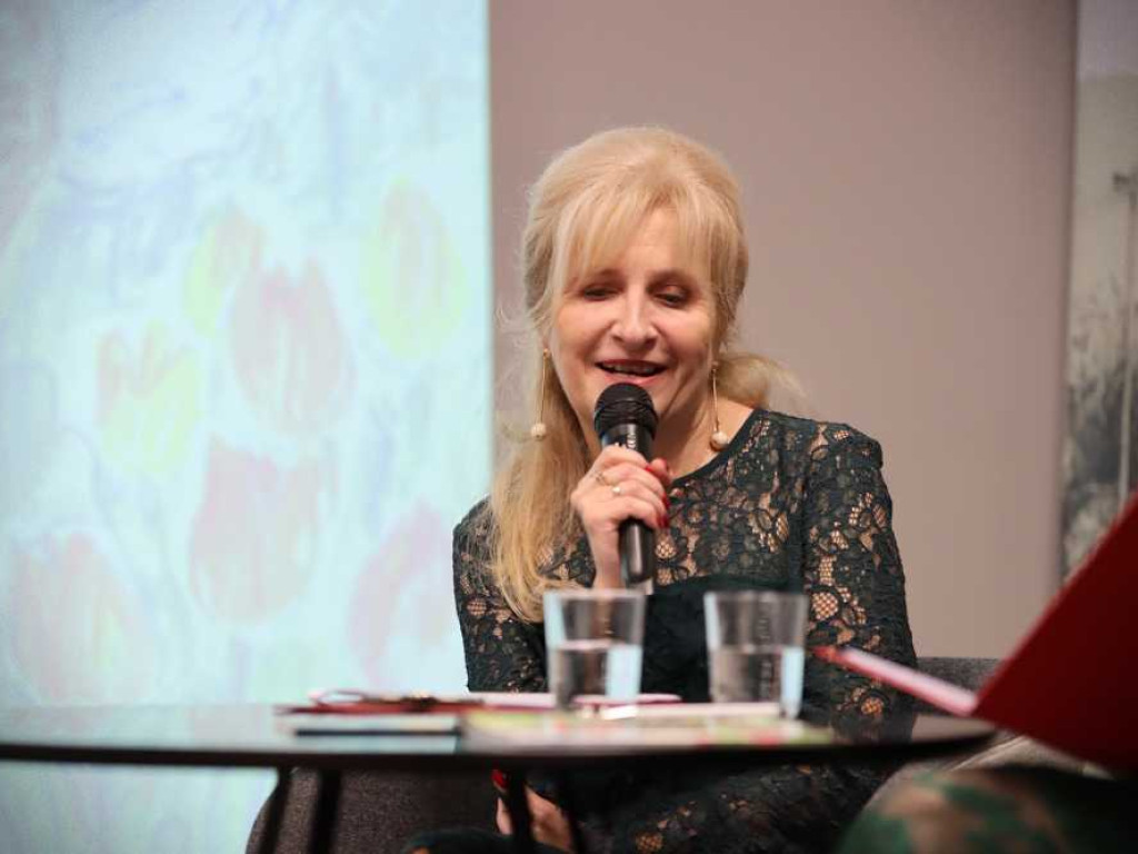 Hrubieszów: Spotkanie autorskie z Małgorzatą Skowron. 20-lecie pracy twórczej poetki [ZDJĘCIA]