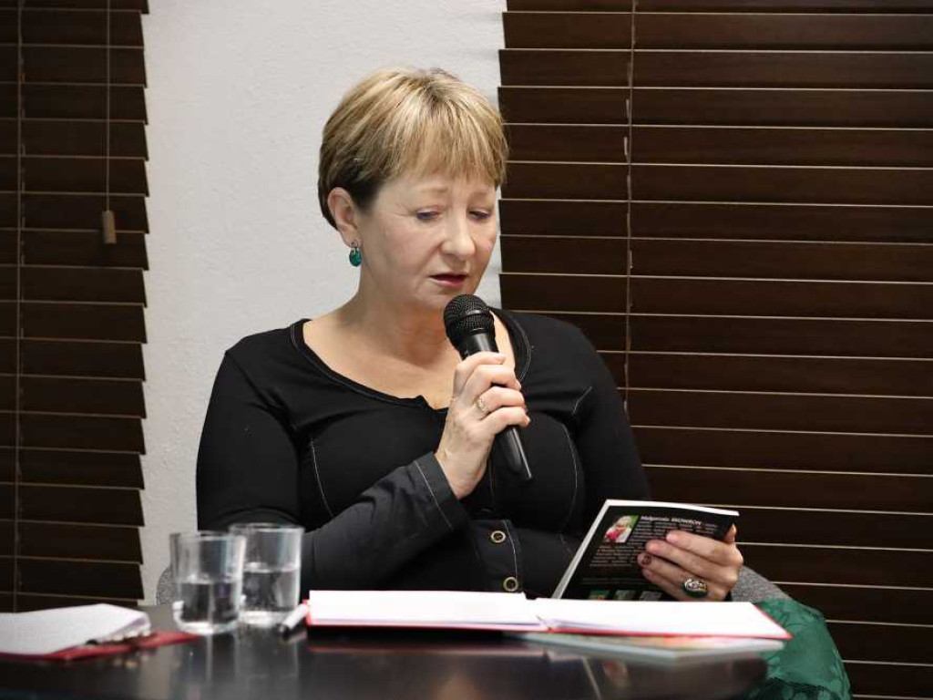 Hrubieszów: Spotkanie autorskie z Małgorzatą Skowron. 20-lecie pracy twórczej poetki [ZDJĘCIA]