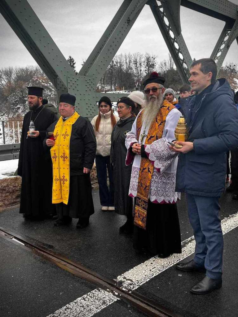Hrubieszowscy harcerze przekazali Betlejemskiego Światła Pokoju [ZDJĘCIA, WIDEO]
