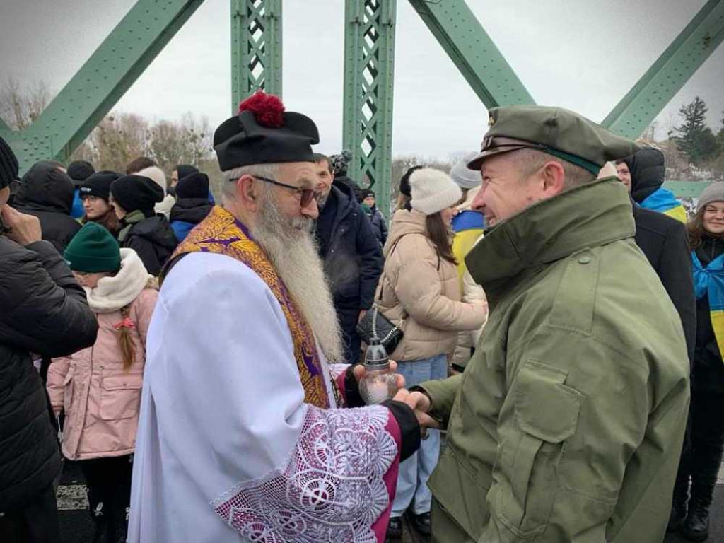 Hrubieszowscy harcerze przekazali Betlejemskiego Światła Pokoju [ZDJĘCIA, WIDEO]