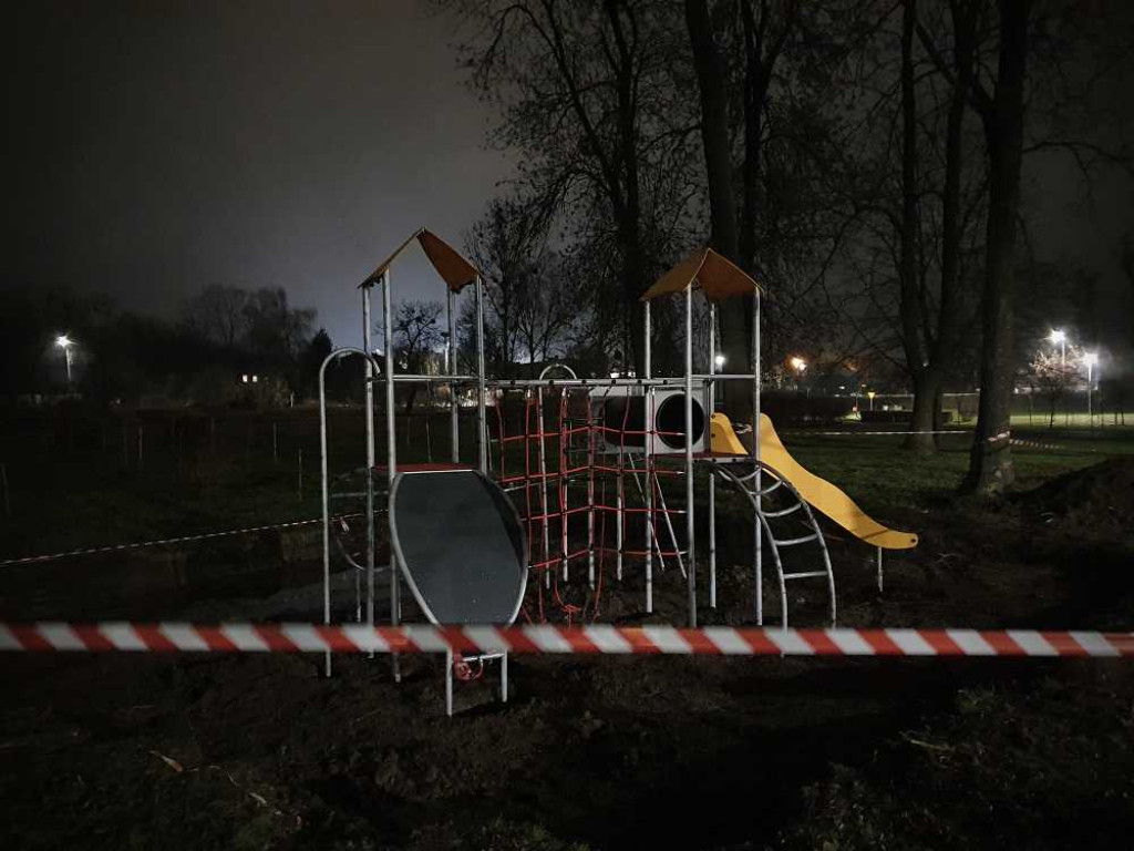 Gdzieś w Hrubieszowie... Nowy plac zabaw [ZDJĘCIA]