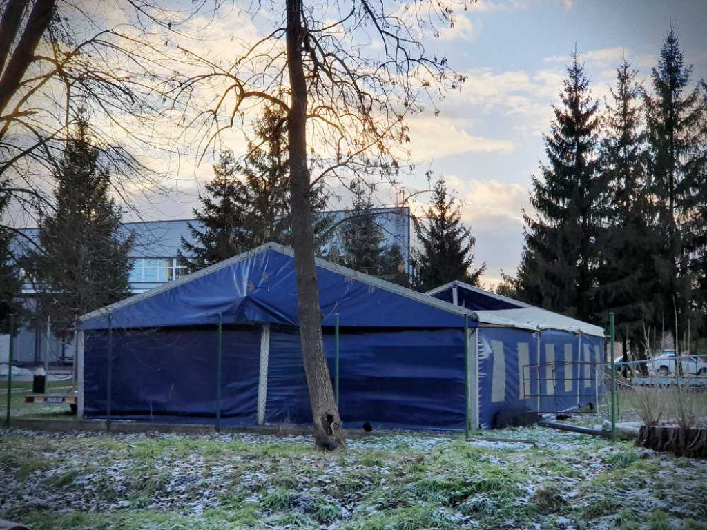 Gdzieś w Hrubieszowie... zniszczony magazyn [ZDJĘCIA]