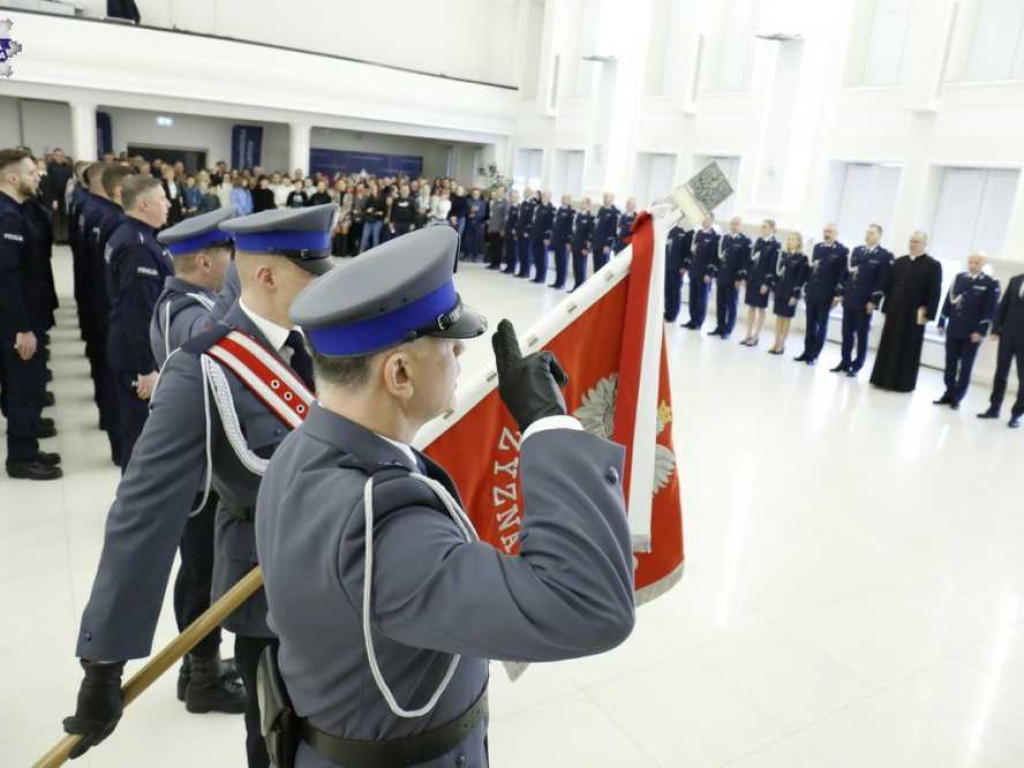 Nowi policjanci zasilą również hrubieszowską komendę [ZDJĘCIA]