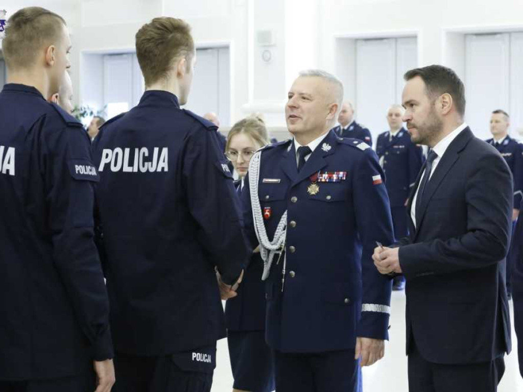 Nowi policjanci zasilą również hrubieszowską komendę [ZDJĘCIA]