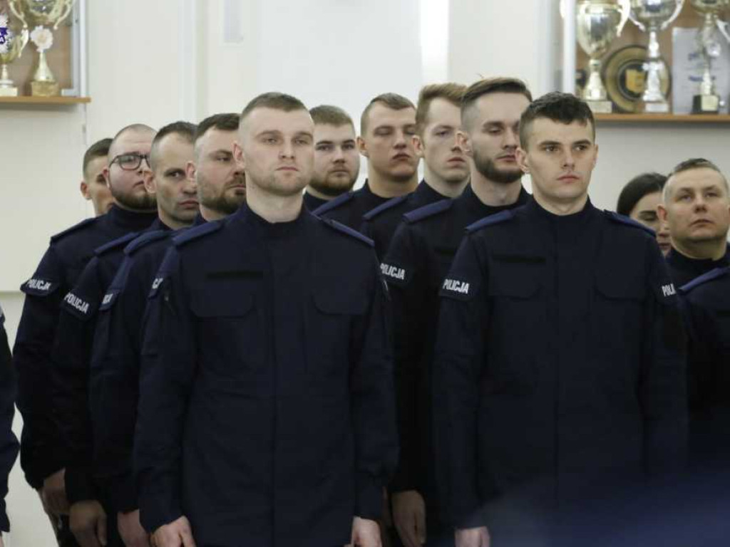 Nowi policjanci zasilą również hrubieszowską komendę [ZDJĘCIA]