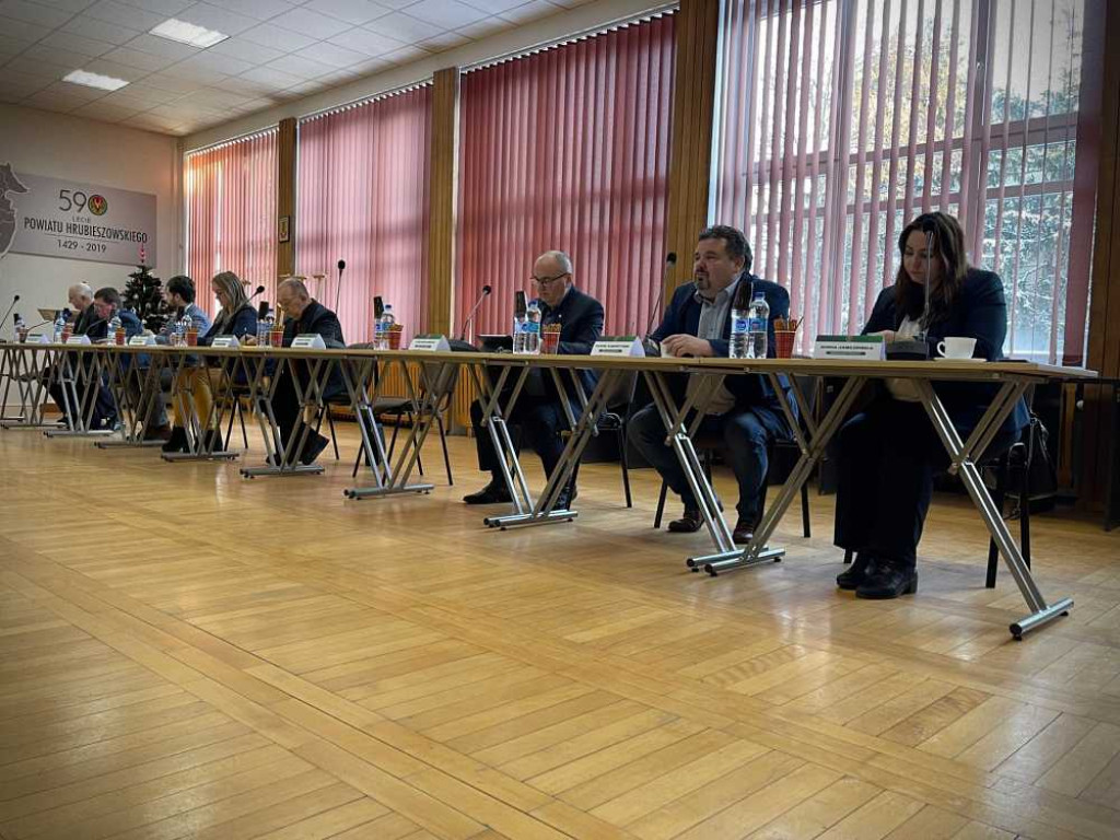 Hrubieszów: Zmiany personalne w komisjach rady powiatu [ZDJĘCIA]