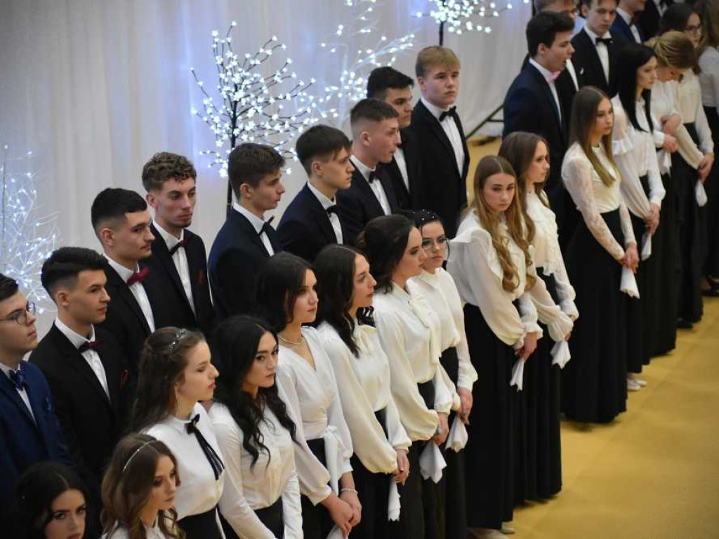 Hrubieszów: Studniówka w Staszicu [ZDJĘCIA]
