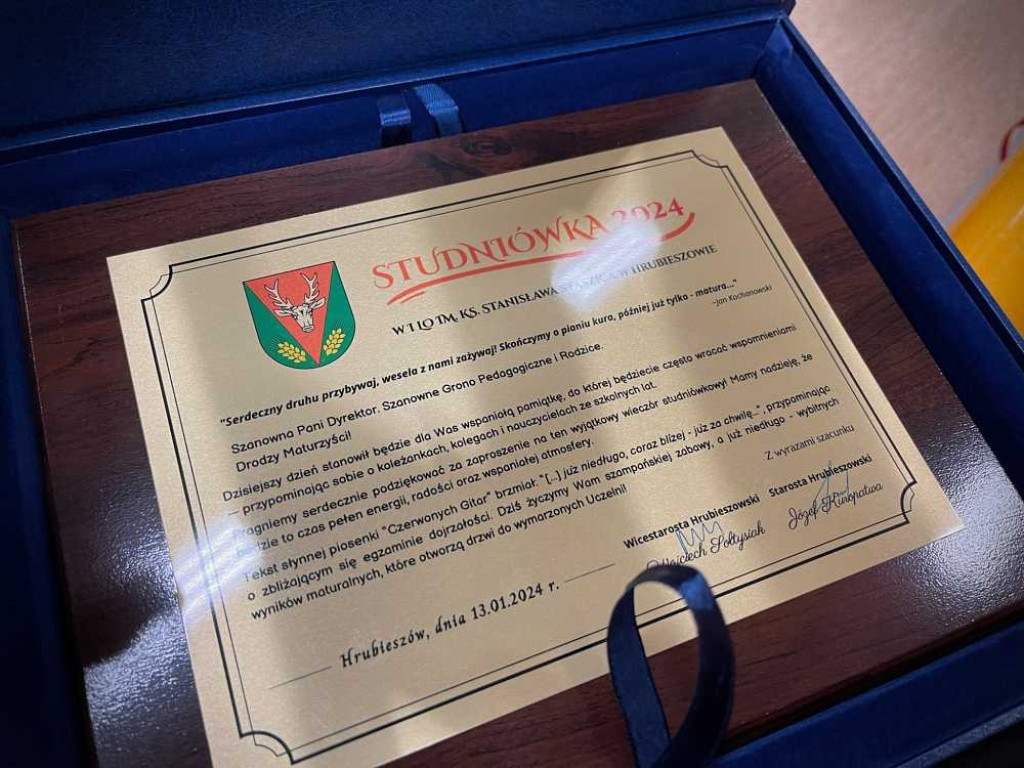 Hrubieszów: Studniówka w Staszicu [ZDJĘCIA]