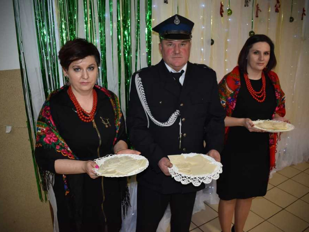 Dzielili się opłatkiem [ZDJĘCIA, WIDEO]