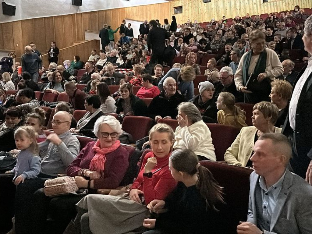 Hrubieszów: Dzieci dla babci i dziadków [ZDJĘCIA]