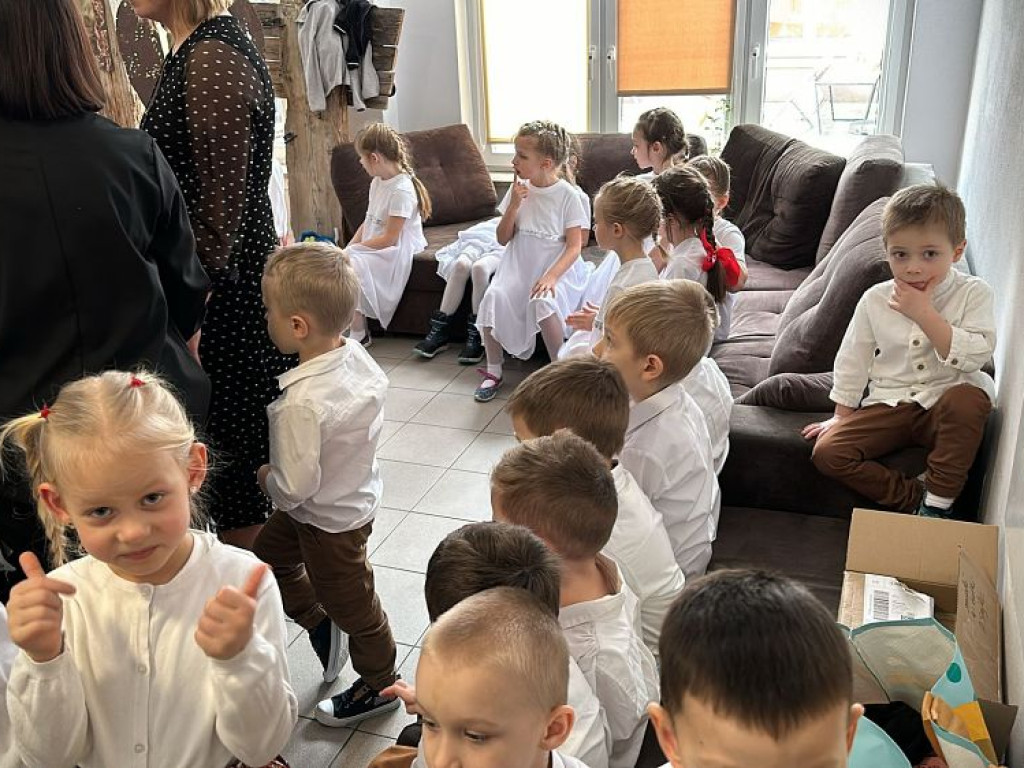 Hrubieszów: Dzieci dla babci i dziadków [ZDJĘCIA]