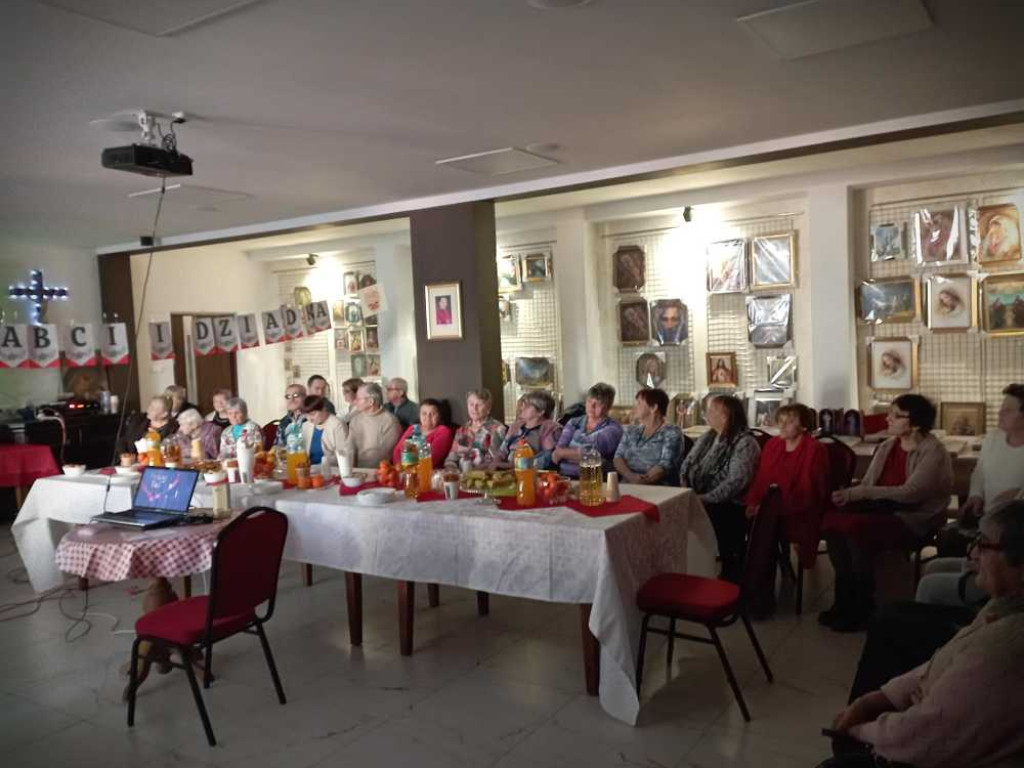 Hrubieszów: Dzień Babci i Dziadka z Caritas [ZDJĘCIA]