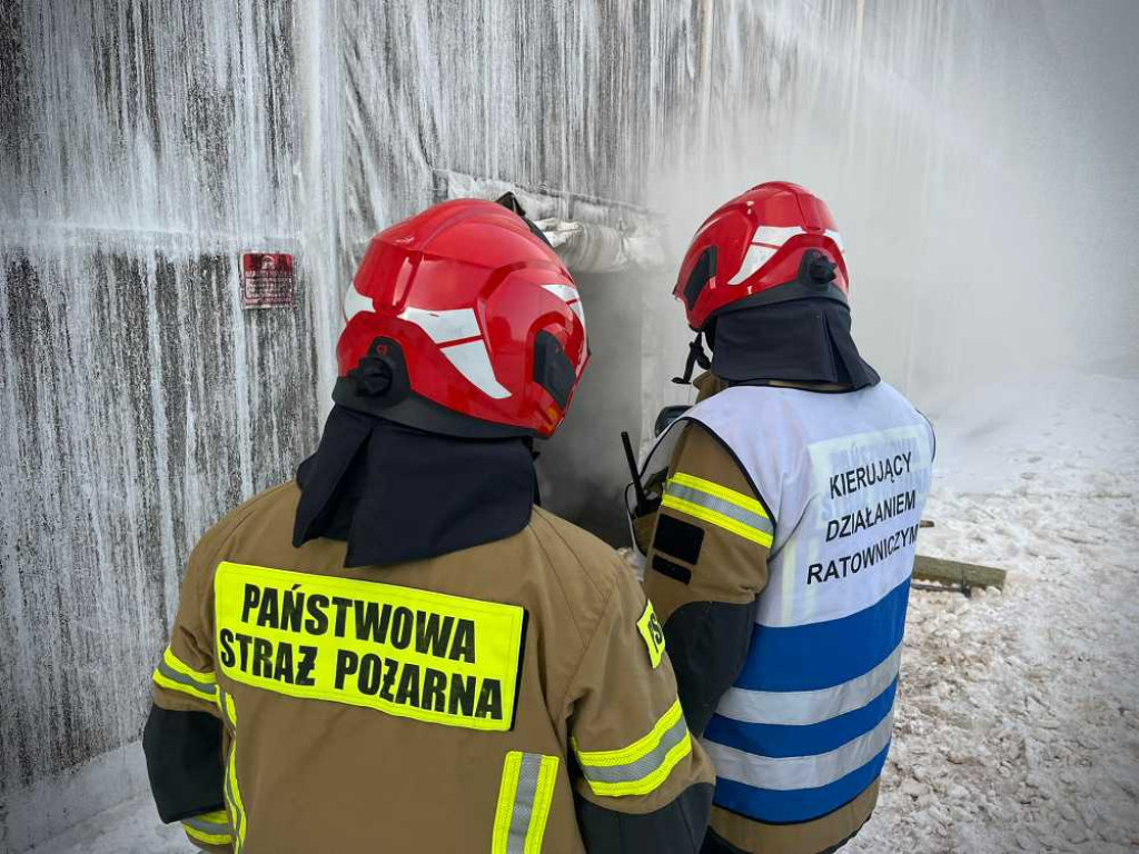 Hrubieszów: Pożar peletu na ulicy Nowej [ZDJĘCIA]