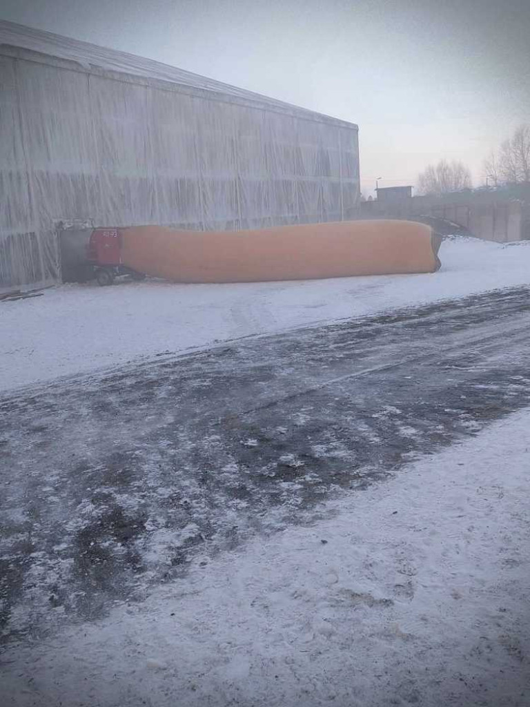 Hrubieszów: Pożar peletu na ulicy Nowej [ZDJĘCIA]