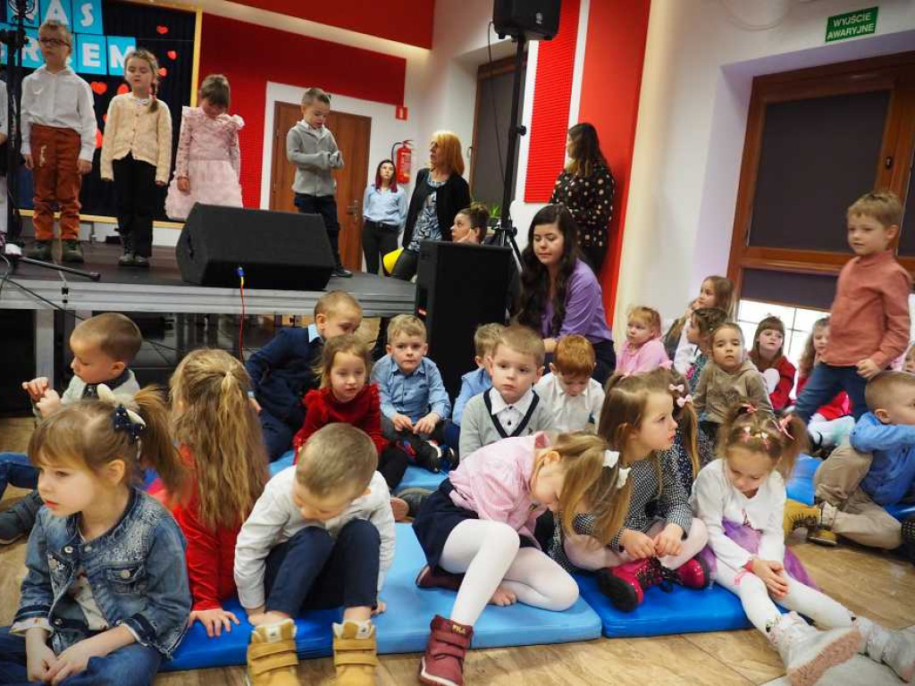 Dzieci dla babci i dziadków [ZDJĘCIA]