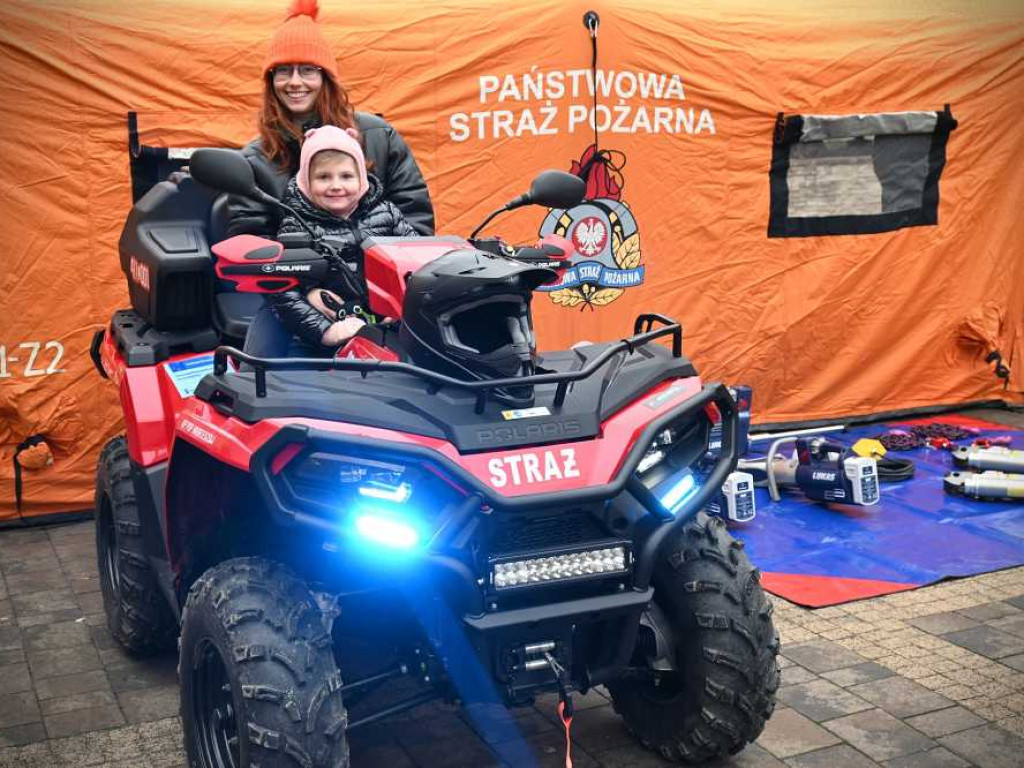 Hrubieszowscy mundurowi zagrali z WOŚP! [ZDJĘCIA]