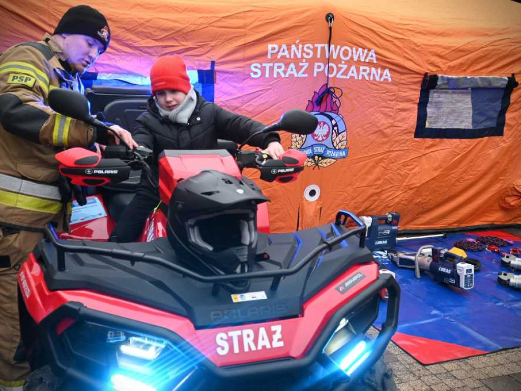 Hrubieszowscy mundurowi zagrali z WOŚP! [ZDJĘCIA]