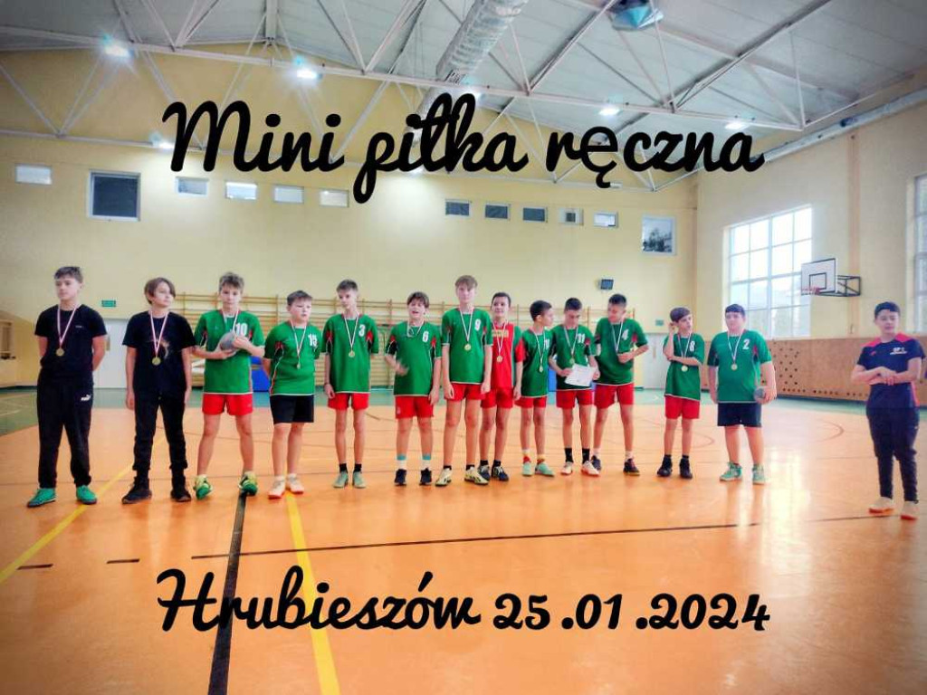 Chłopcy z Trójki mistrzami powiatu w piłce ręcznej [ZDJĘCIA]