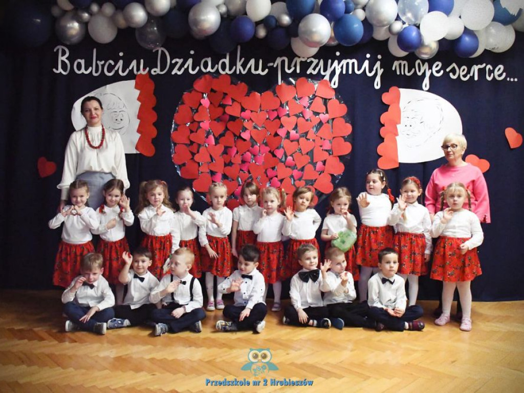 Hrubieszów: Dzień babci i dziadka w przedszkolu [ZDJĘCIA]