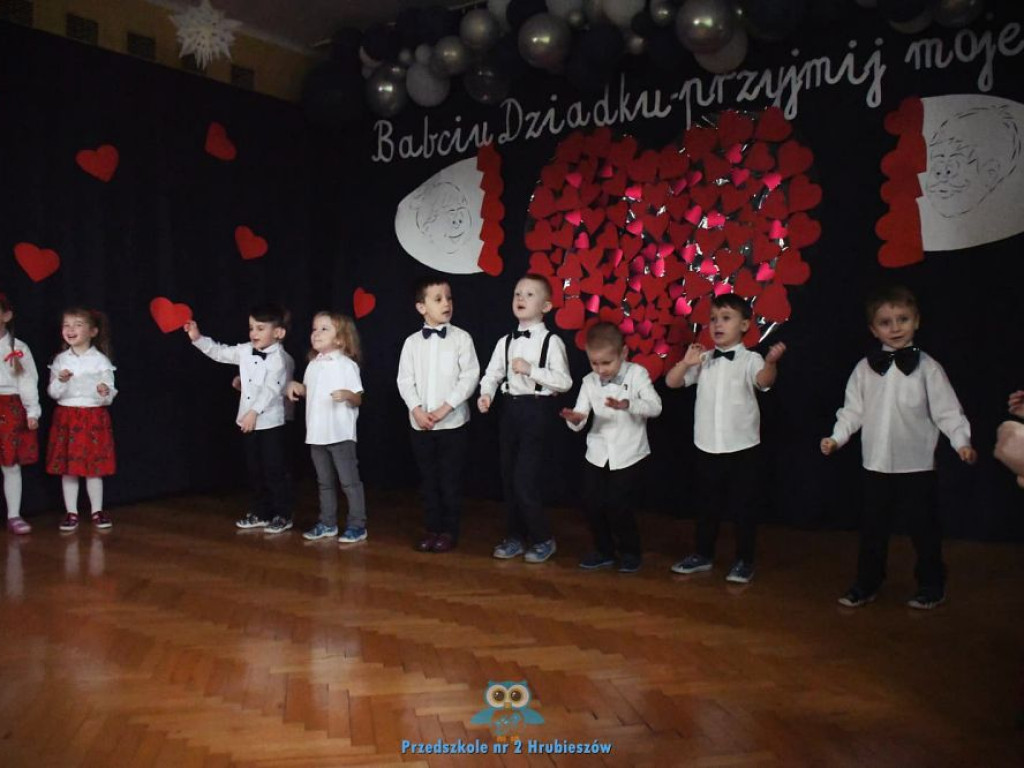 Hrubieszów: Dzień babci i dziadka w przedszkolu [ZDJĘCIA]