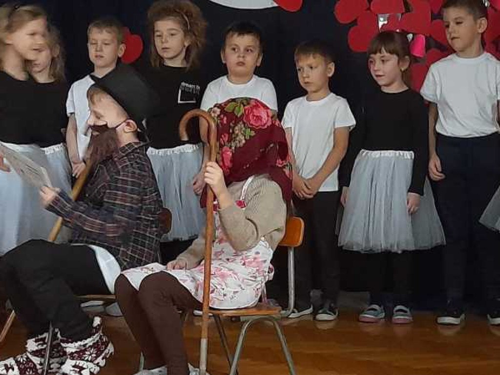 Hrubieszów: Dzień babci i dziadka w przedszkolu [ZDJĘCIA]