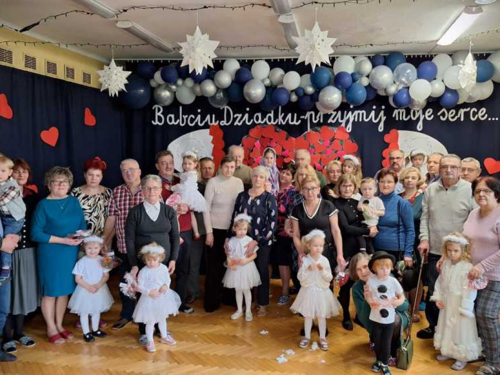 Hrubieszów: Dzień babci i dziadka w przedszkolu [ZDJĘCIA]