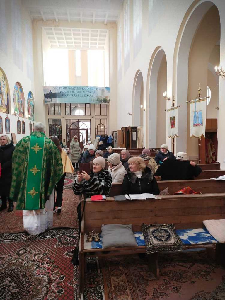 Hrubieszów: Zawieźli dary do Sokala. Zaśpiewał Hubal [ZDJĘCIA]